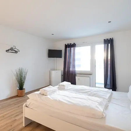 Apartmán Cozy 2-room With Wifi & Sky *